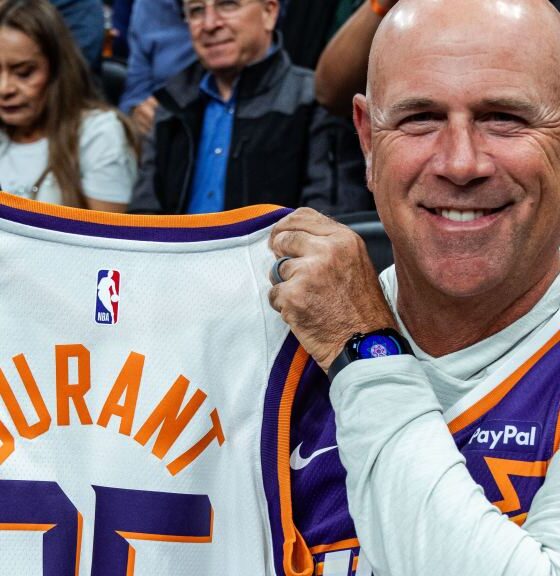 Stewart Cink leads Charles Schwab Cup after going to Phoenix Suns game