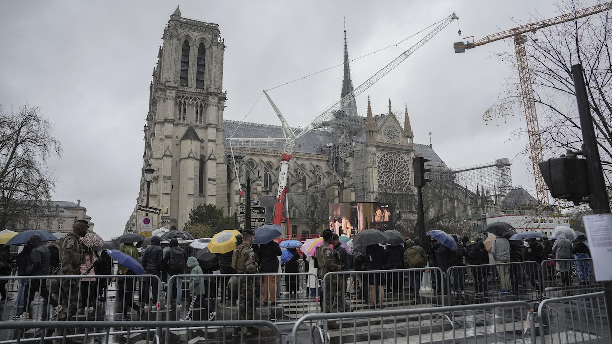 Réouverture de la cathédrale Notre-Dame de Paris : les faits saillants | Couverture en direct