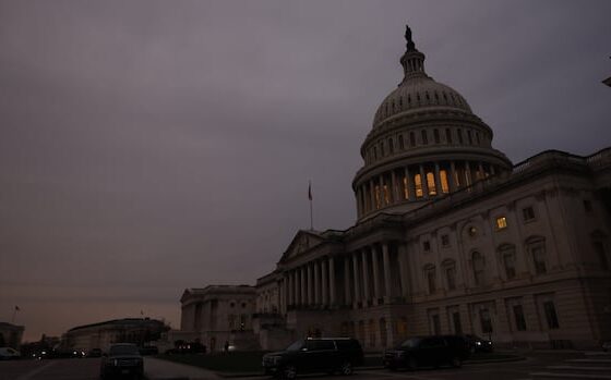 Congress passes law averting U.S. government shutdown