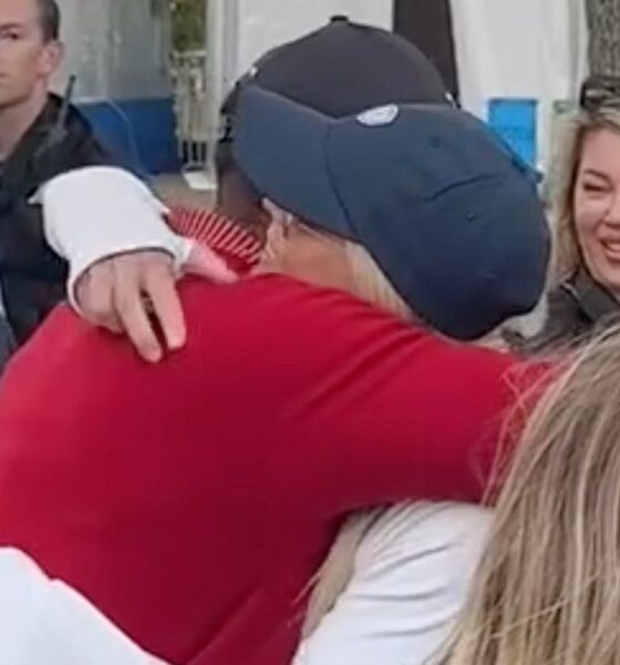 Tiger Woods and Ex-Wife Elin Nordegren Joyfully Hug After He and Son Charlie Finish Second at PNC Championship