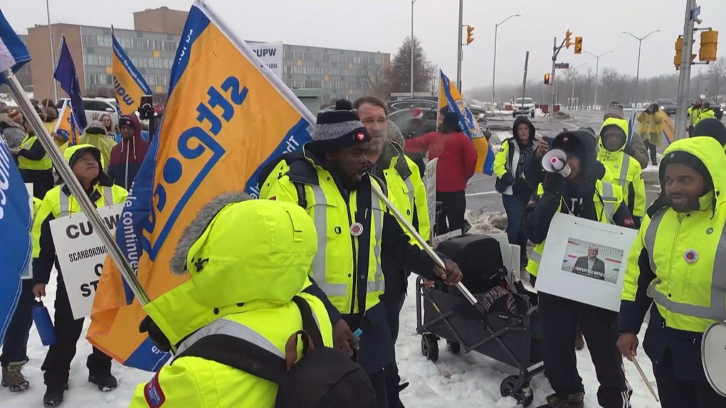 Canada Post strike update: Settlement in complaint