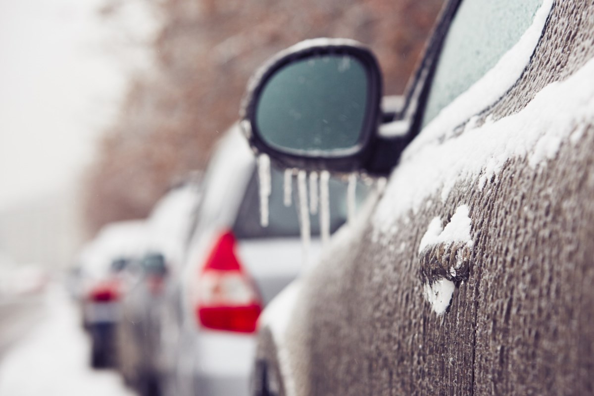 Freezing rain warning in effect through this afternoon: Environment Canada