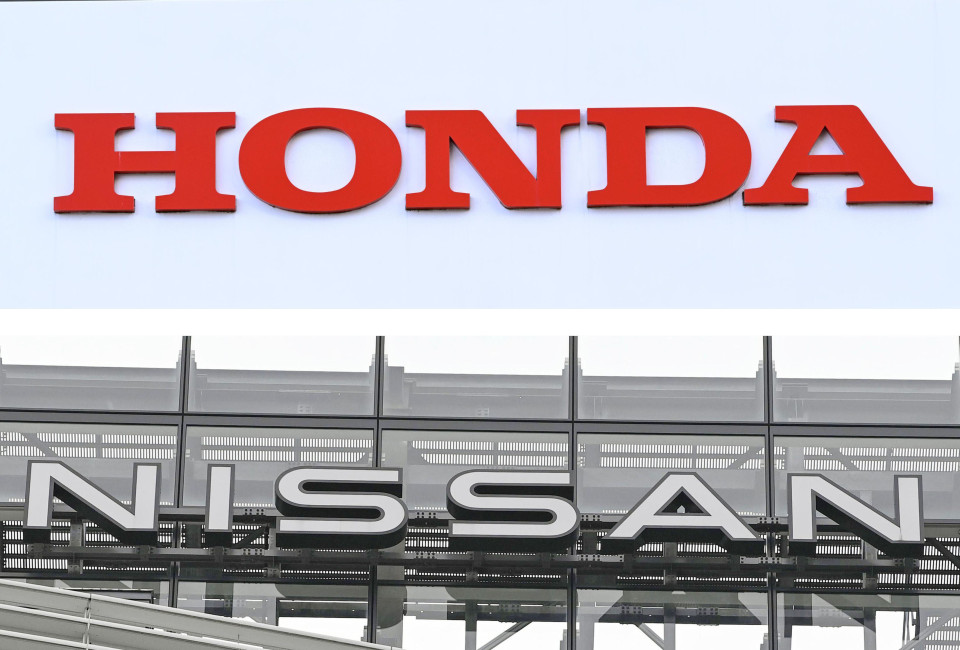 Honda, Nissan in merger talks to form world's 3rd-biggest auto group