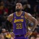 Lakers' LeBron James to miss second straight game with foot injury