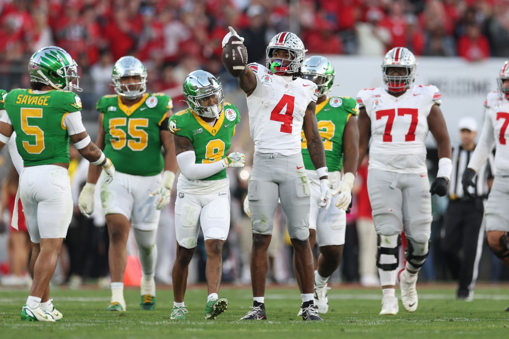 Ohio State defeats Oregon in 2025 Rose Bowl, advances to College Football Playoff semifinals