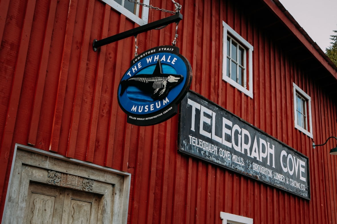 A building with a sign reading 'The Whale Museum.'