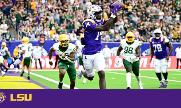 Football Handles Baylor in Texas Bowl, 44-31 – LSU