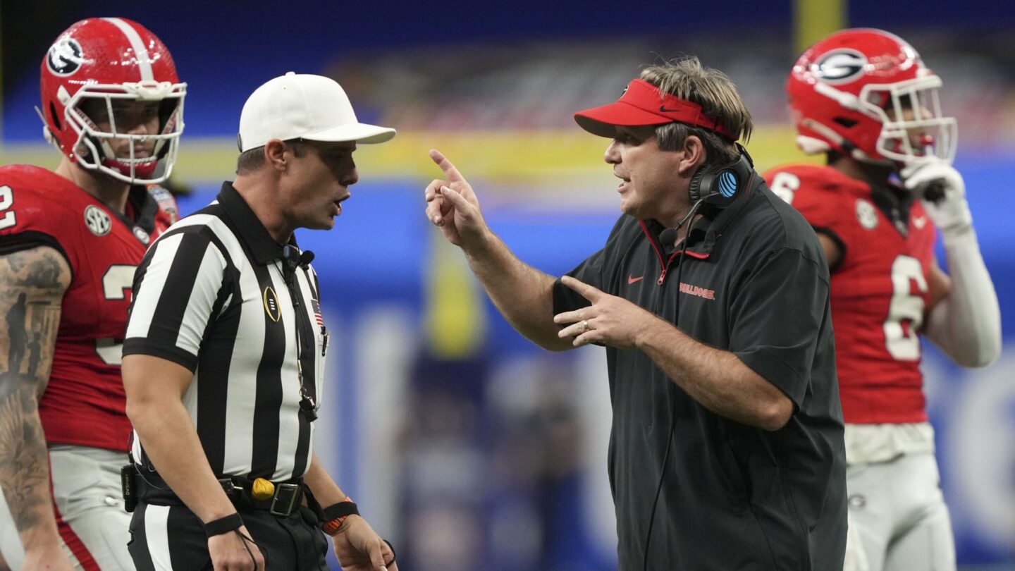 Georgia’s Kirby Smart defends aggressive but ill-fated play calls in season-ending loss to Notre Dame – WABE