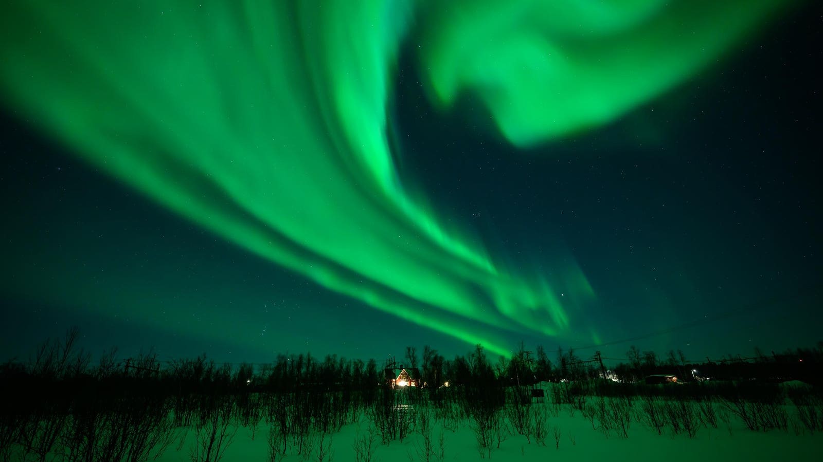 Here’s Where You Might Catch The Aurora Borealis On New Year’s Eve