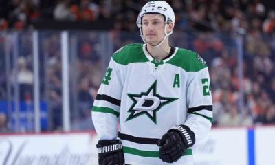 Stars' Hintz exits vs. Maple Leafs with upper-body injury